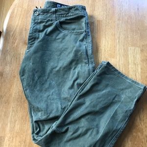 Mens kuhl pants, like new!!